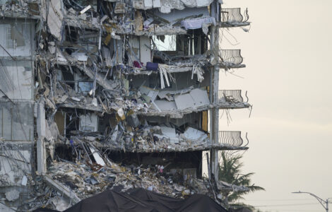A South Florida luxury condo project is planned for site where building collapse killed 98 people